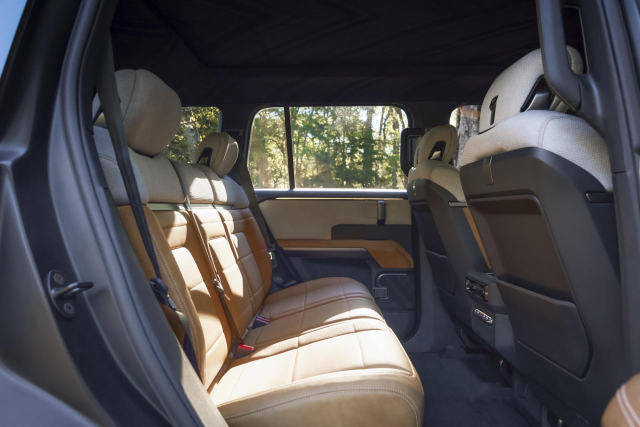 01_D2-Traveler-Interior-3471.thumb.jpg.f058bb182828627531d3f19dc34642be.jpg