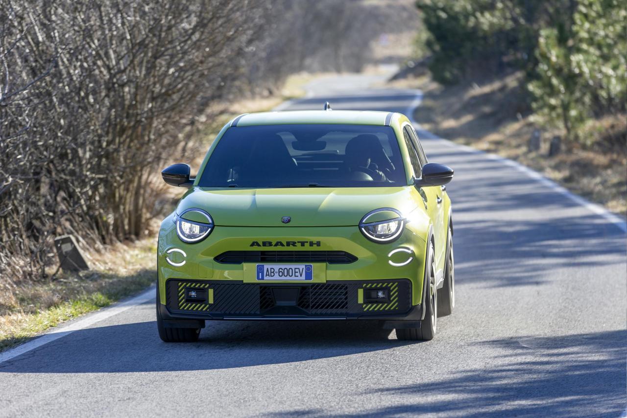 Abarth600eTurismo(30).thumb.jpeg.3e8c13b80228ff7d32cae6a46b68ba74.jpeg