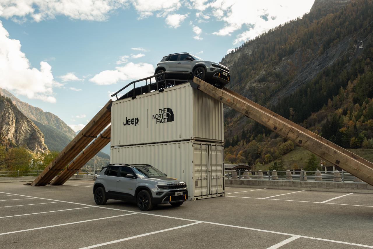 JeepAvenger4xeTheNorthFaceEdition(16).thumb.jpg.8a420860e23de186004cd560b296722f.jpg