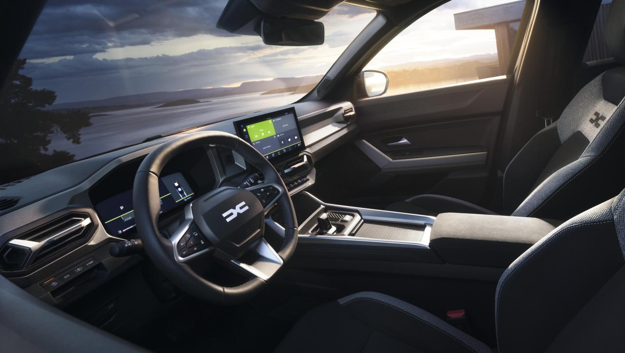 Nouveau_Dacia_Bigster_HYBRID_155_Journey_Bleu_Indigo_18.jpg