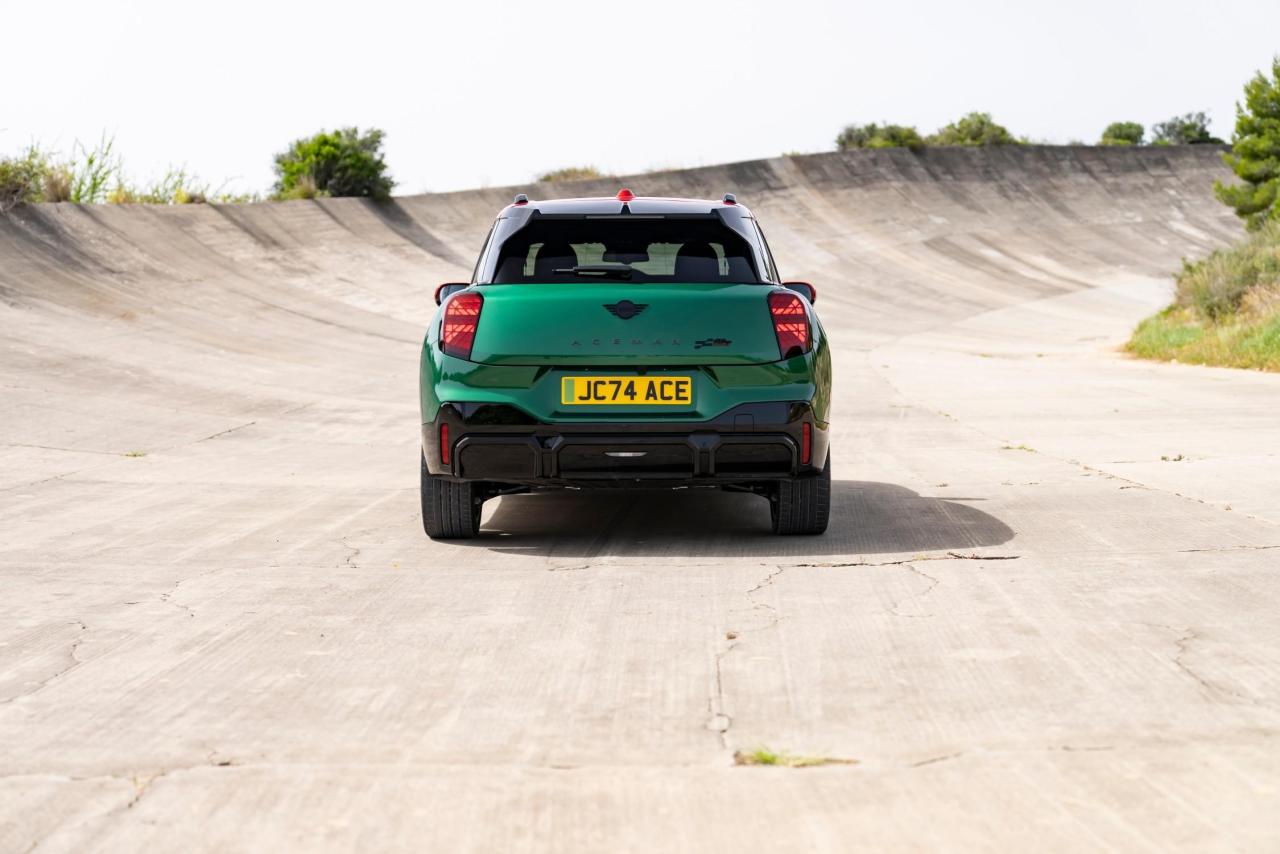P90567341_lowRes_the-mini-john-cooper.thumb.jpg.2bf04f73ba03cd3cd764a19762a6c0d8.jpg