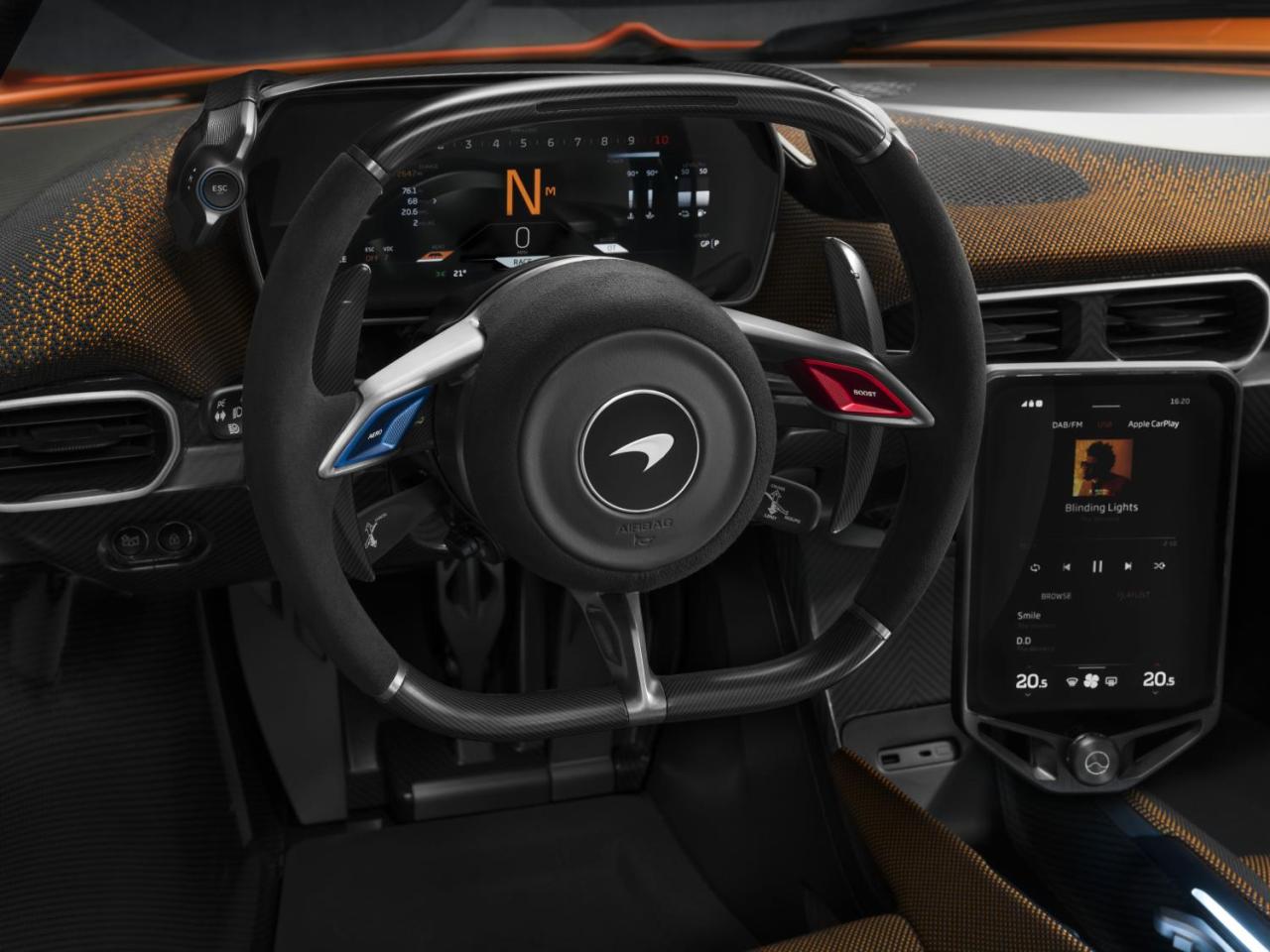 Small-16817-22-mclaren-w1-interior-details-wheel.thumb.jpg.5d573d6095dbc6a4c6708d2a65286232.jpg