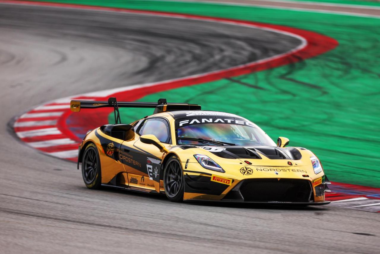 Small-25084-03-maserati-gt2-dinamic-motorsport-pampanini-calamia-barcelona.thumb.jpg.22b2479439e5a1077af94895821902d3.jpg
