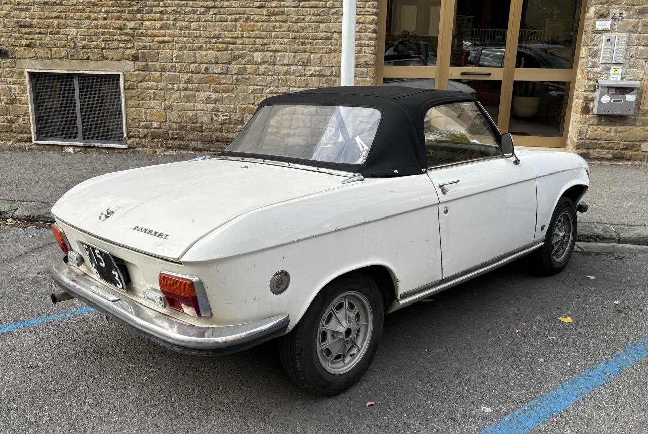 Peugeot_304_cabriolet_retro.thumb.JPG.08f26d05739bc27b6ae845a72d81aa95.JPG
