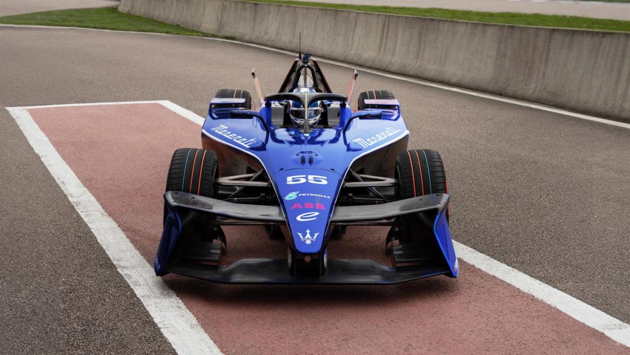 Small-25151-maserati-formula-e-tipo-folgore-season-11-livery10.thumb.jpg.8e19026d01d5b46da4371f09e8fa012f.jpg