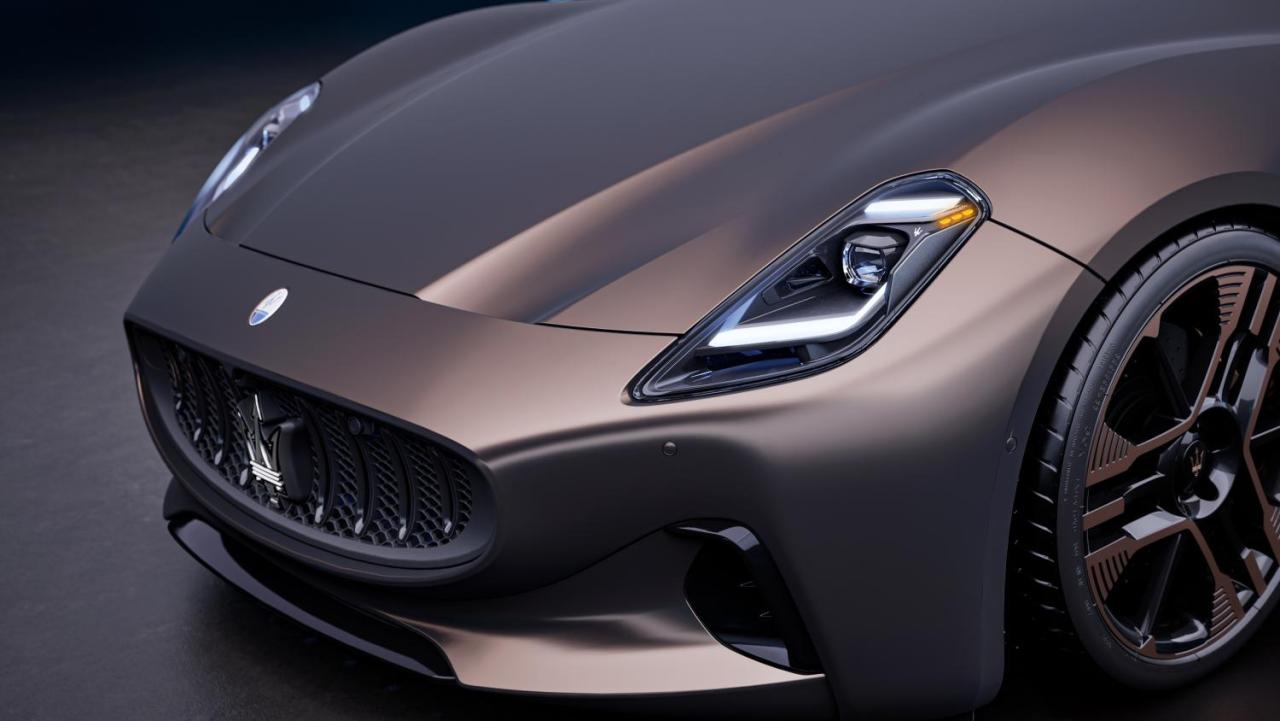 Small-25209-12-maserati-granturismo-110-anniversario-rame-folgore.thumb.jpg.1fefe6726de77f6f508f28c86732d183.jpg