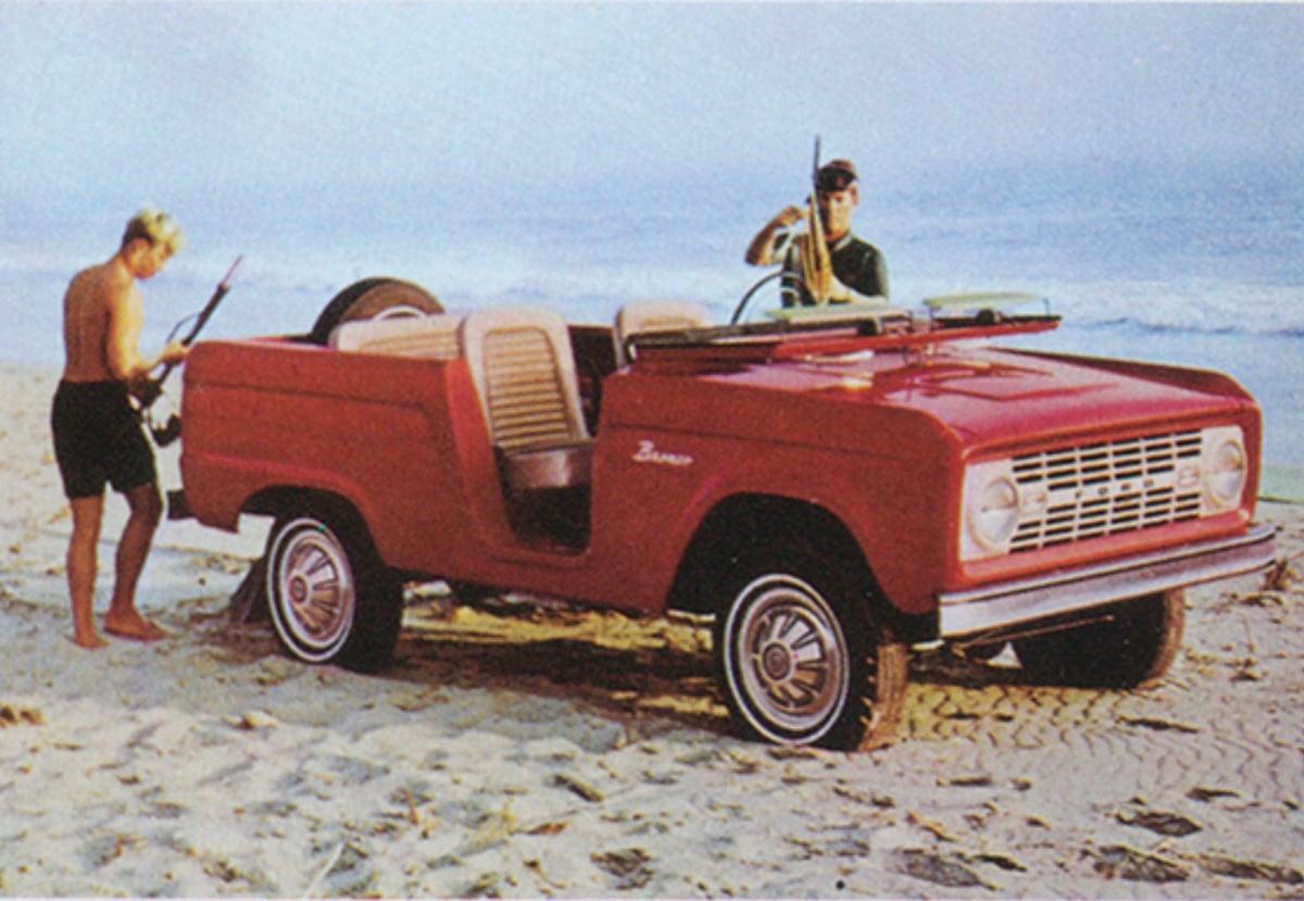 Vintage-Bronco_Beach_Fishing_Adventure.jpg.96f395bdc76f56287dfe20736f28c515.jpg