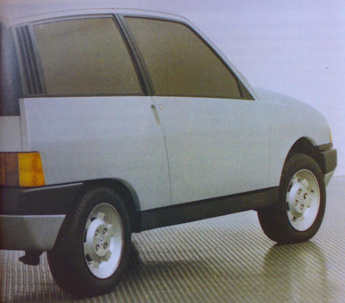 AutobianchiY10-Maquette1a1conmascherinaLanciaemarchioAutobianchi(3).thumb.jpg.0acbb67617a7053f7dae14f5aad94313.jpg