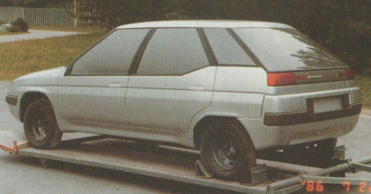 CitroenProjectN2(ZX)maquetteBertone1986.thumb.jpg.935819412708ce755d5ca3f1b89a51ad.jpg