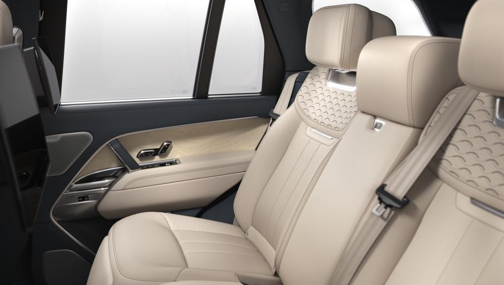 range_rover_135.jpg.cd7cbea6dd35957dcb27b3a379fad4d8.jpg