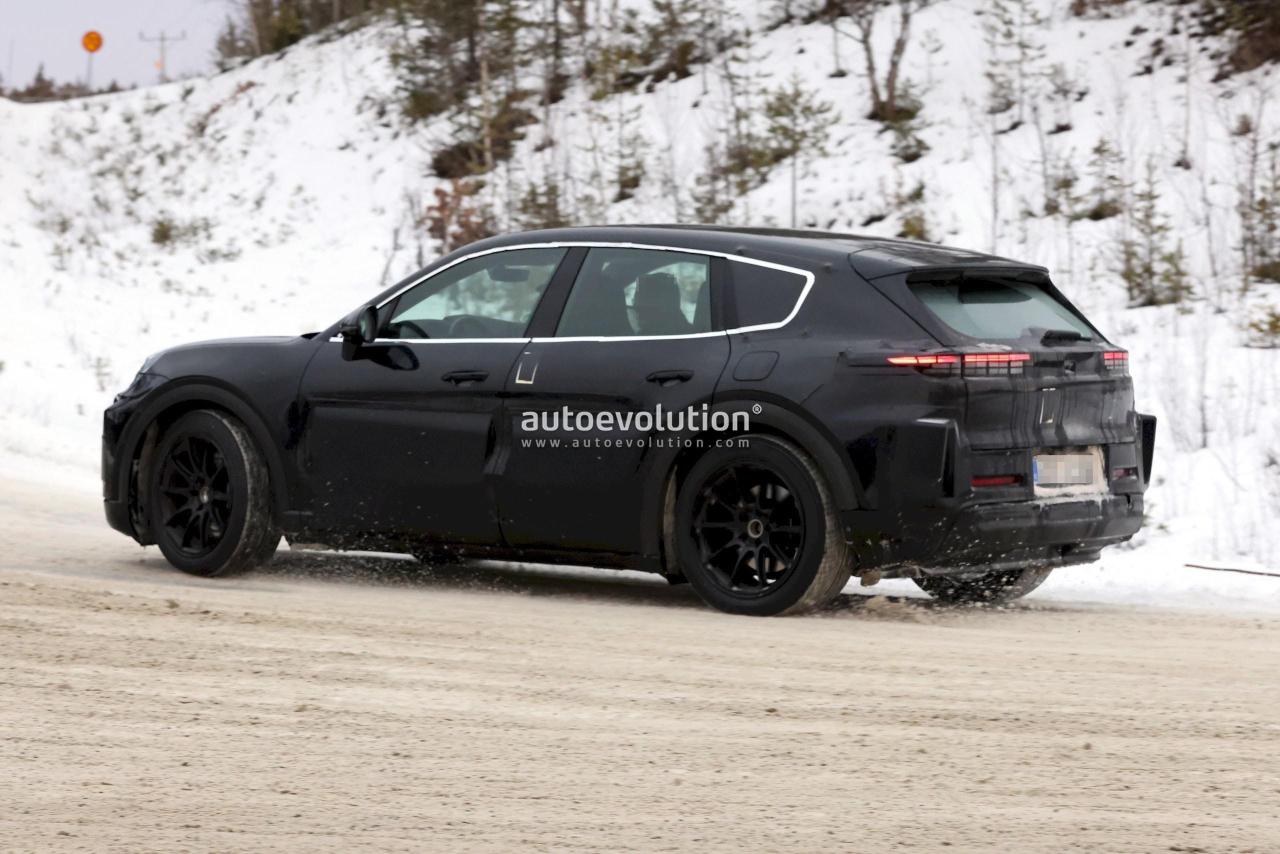 2026-porsche-cayenne-ev-spied-one-more-time-before-unveiling-yet-no-ice-variant-in-sight_8.thumb.jpg.98d83066ad02b89701e78c3f7c868e2c.jpg