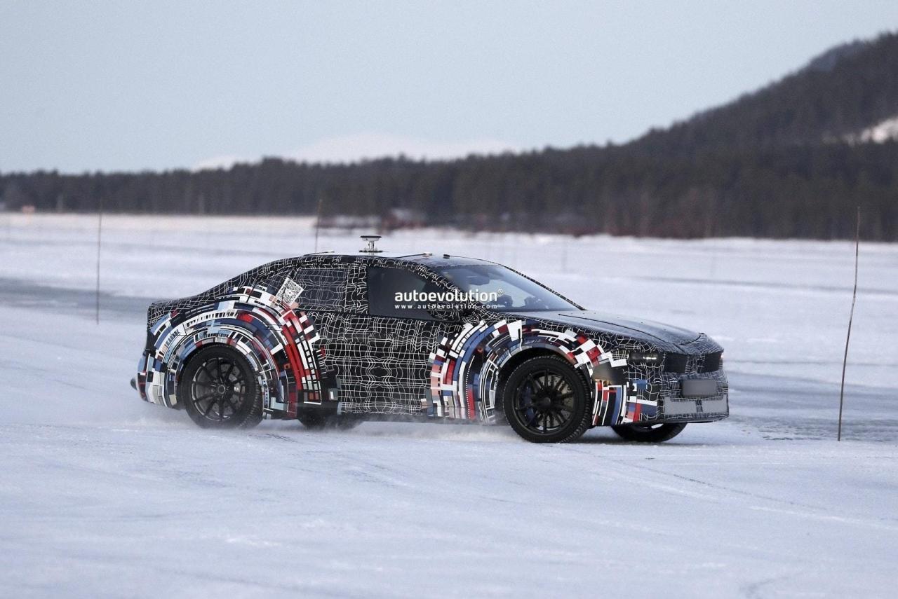 2028-bmw-m3-ev-prototype-flaunts-massive-wheel-arches-during-winter-testing_6.thumb.jpg.d0a2de570c44d789061a4cf2e4668efb.jpg