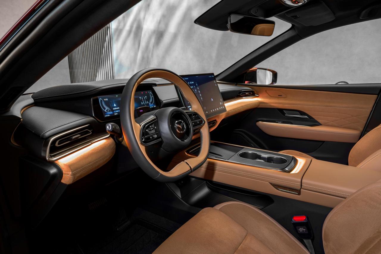 250110_mazda6e_interior_l.thumb.jpg.14c7584e4d2e1f89c28c591205b0e6a5.jpg