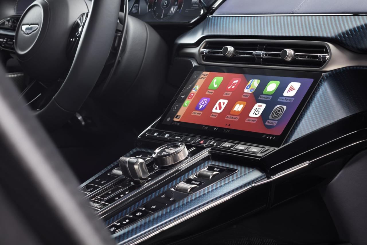 AstonMartinVantageRoadster_17.thumb.jpg.b673f09e67c376e3d47d739d17c1d674.jpg