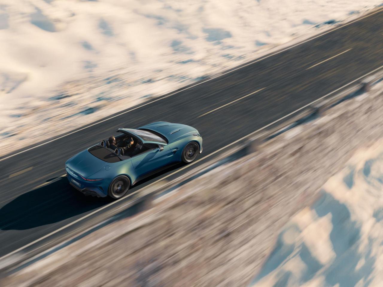 AstonMartinVantageRoadster_2.thumb.jpg.4302f4f0bab050057e73e3f1cfd7092d.jpg