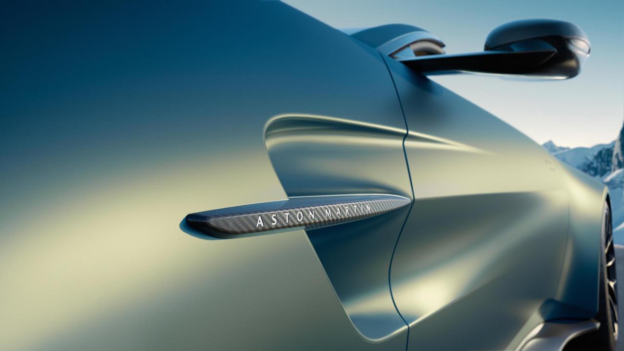 AstonMartinVantageRoadster_22.thumb.jpg.78609814fa1a94f88d74419e206a6a04.jpg