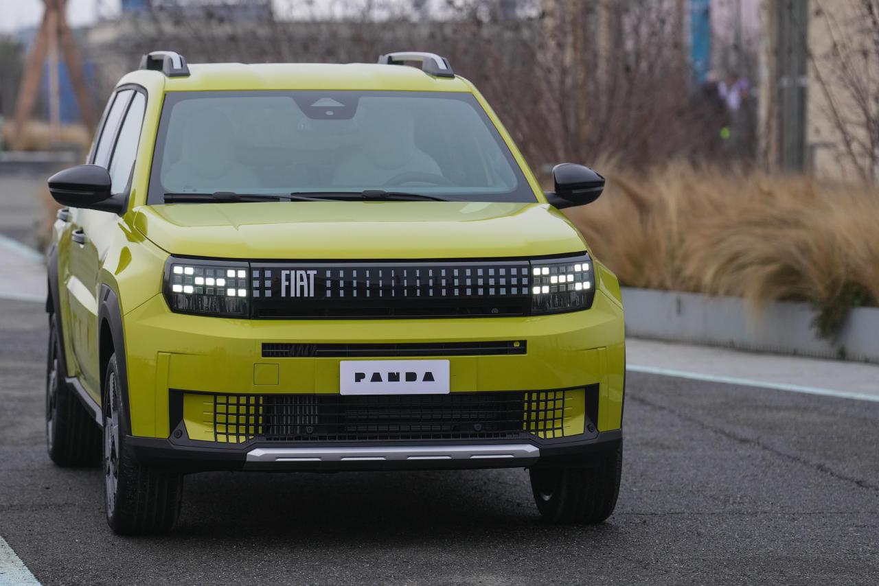 FiatGrandePandaHybrid (3).jpg
