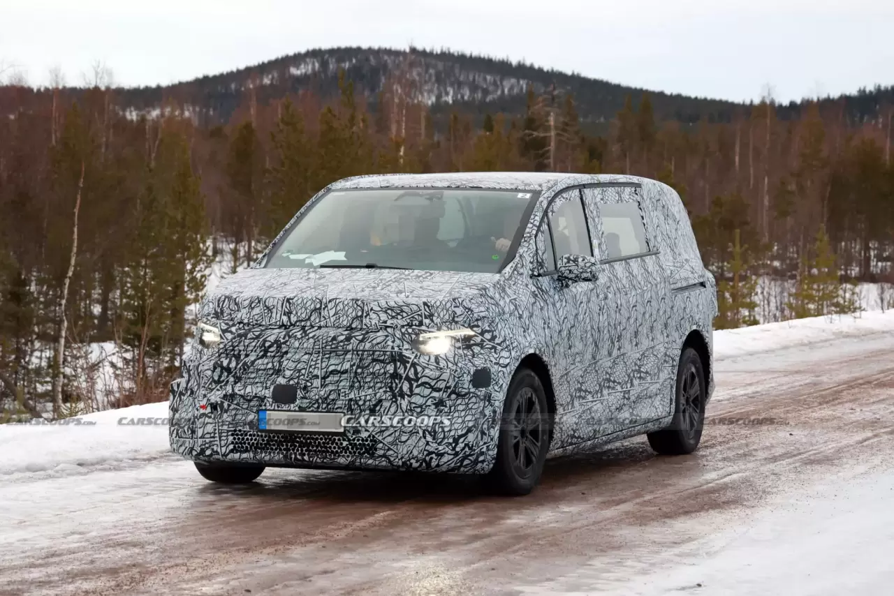 Mercedes-V-class-EV-scoop-00005-2048x1366.thumb.jpg.d054a7f186f0f591472c9b5e597d57f0.jpg