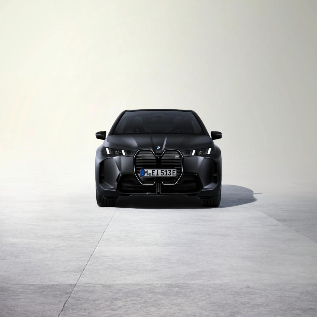 P90585194_lowRes_the-new-bmw-ix-m70-x.thumb.jpg.b1c0caaf6c3f4cae69b683561f6758f2.jpg