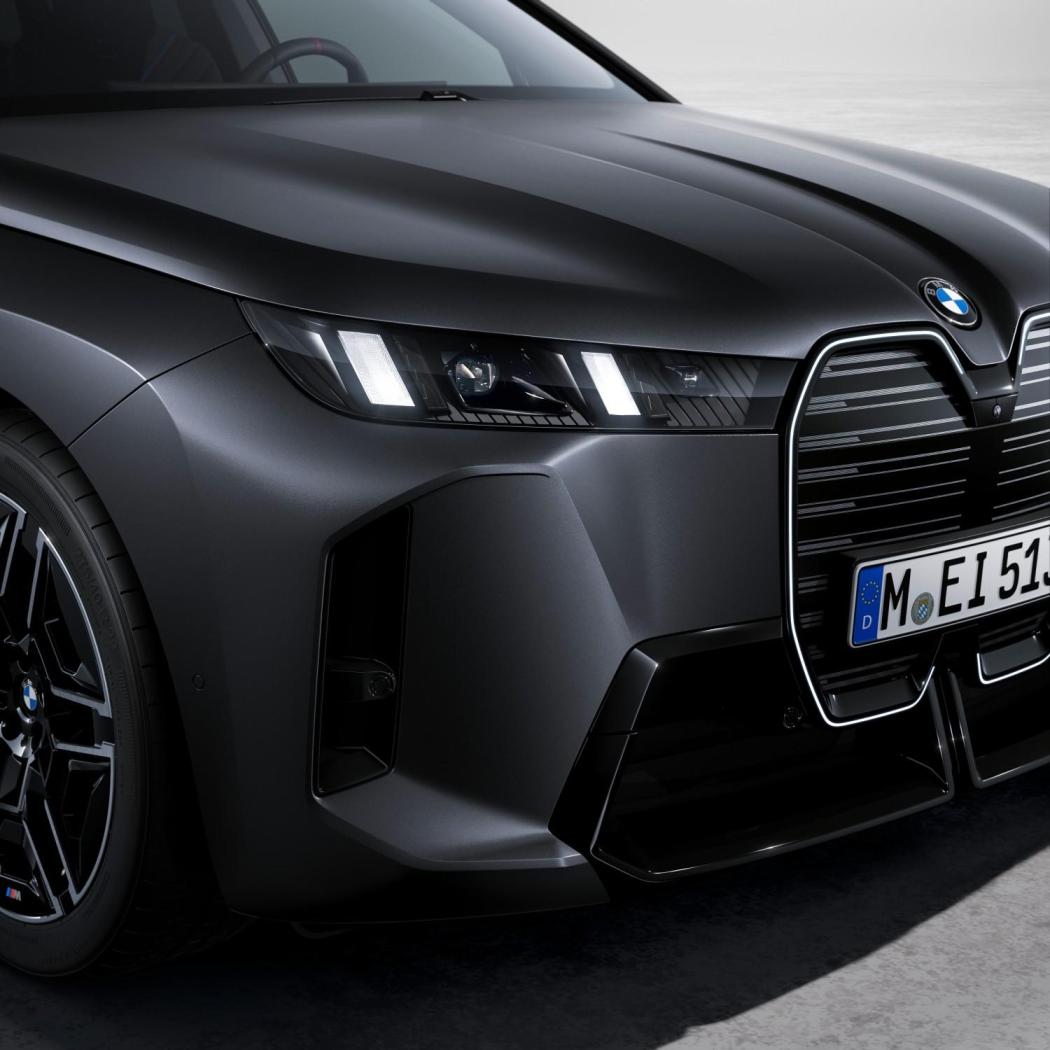 P90585196_lowRes_the-new-bmw-ix-m70-x.thumb.jpg.3477e6ed208e0587140d3a8d5c2f998c.jpg