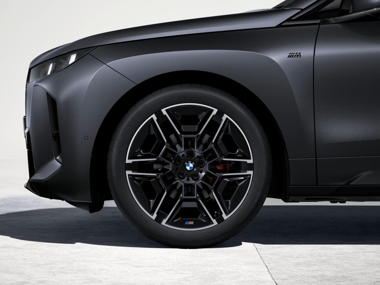 P90585197_lowRes_the-new-bmw-ix-m70-x.thumb.jpg.3c35d7d0d4c22f54e684ed5fe85f32cd.jpg