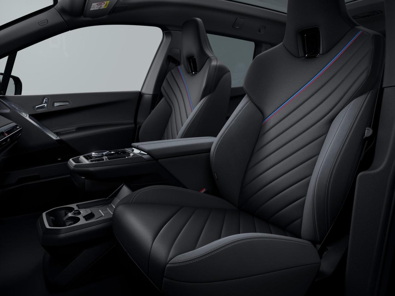 P90585204_lowRes_the-new-bmw-ix-m70-x.thumb.jpg.76e90f75c86b3b289d4846d696e17a0c.jpg