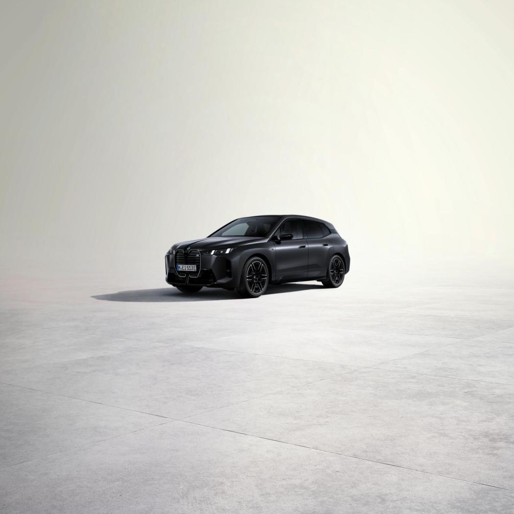 P90585348_lowRes_the-new-bmw-ix-m70-x.thumb.jpg.5d8d7a4c73921554a8e7735e7ab5dadf.jpg