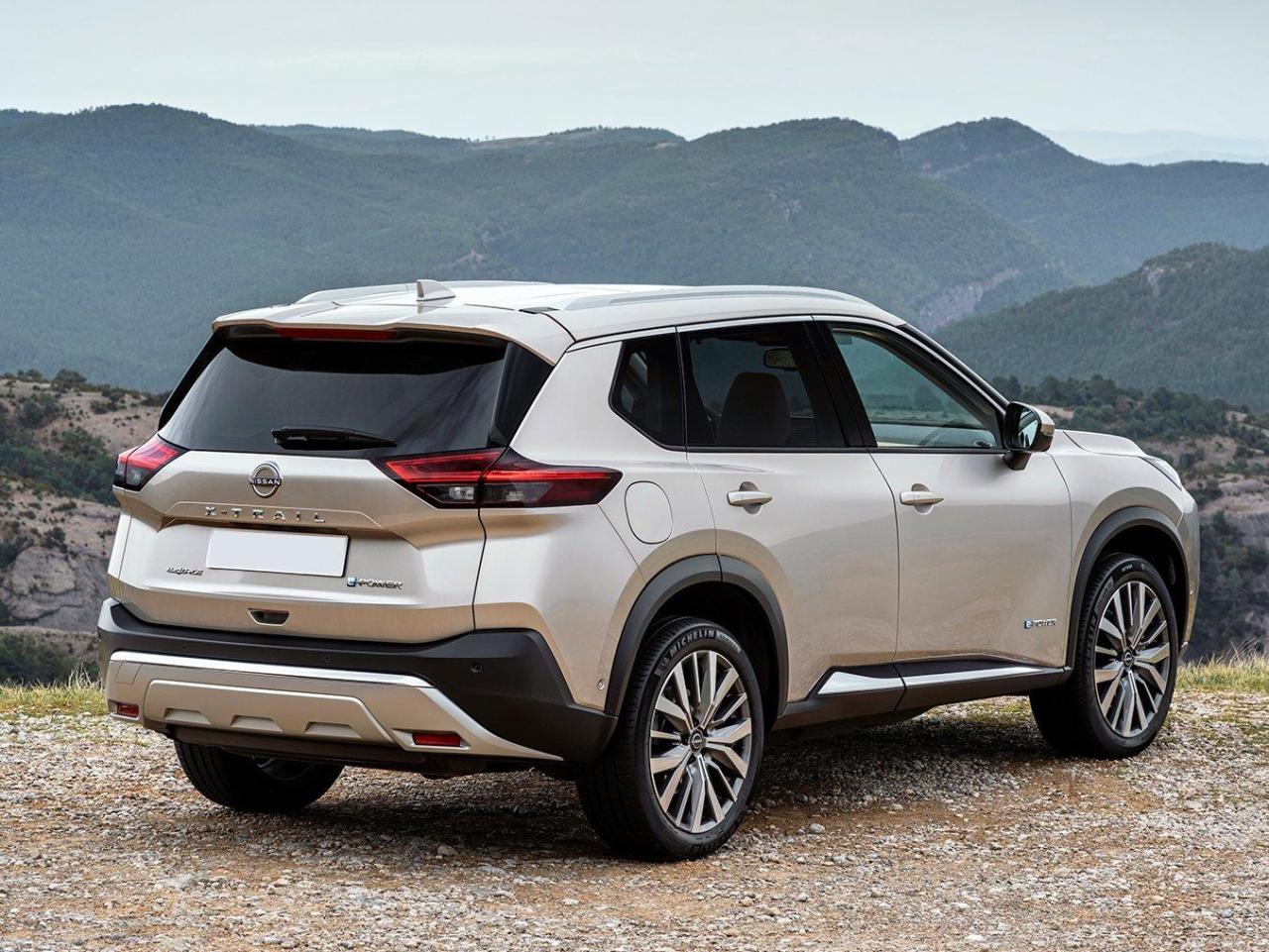 nissan-xtrail-back-view.jpg
