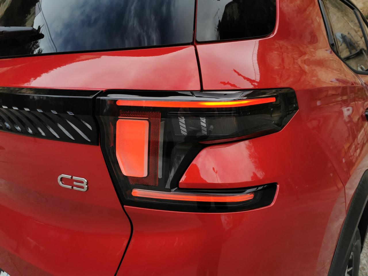 S0-moins-cher-qu-un-dacia-duster-le-citroen-c3-aircross-est-il-le-meilleur-des-suv-urbains-du-marche-831585.thumb.jpg.17d65fed291c5990f9a3bb27be59d99b.jpg