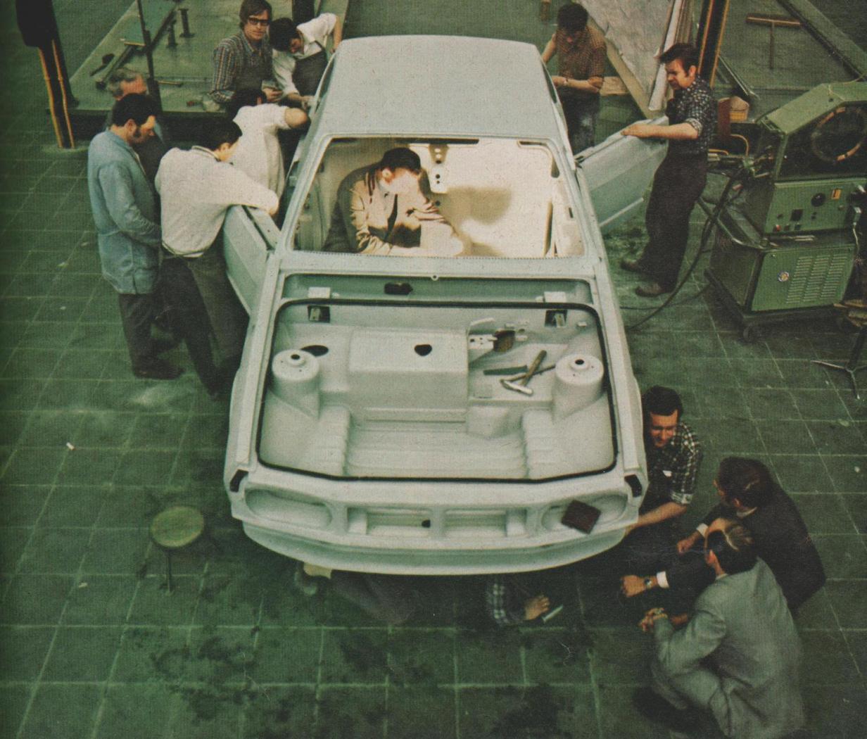 VolkswagenESVmaquette3.thumb.jpg.2b35e937684e2007e9164b0aaa151266.jpg