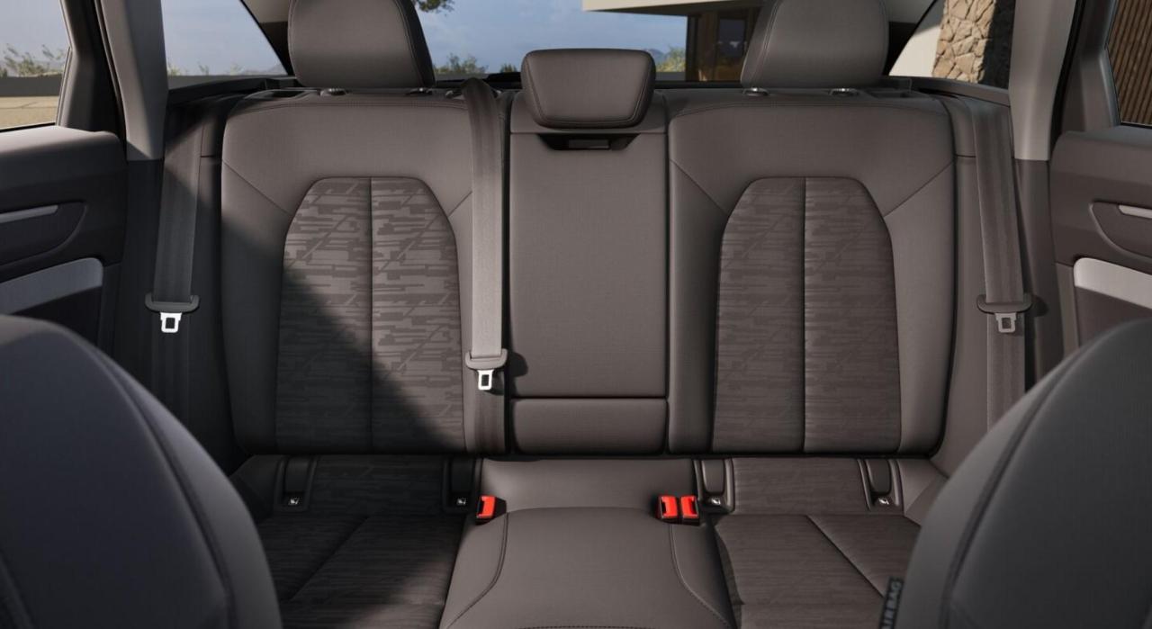 AUDI_07jpg.thumb.jpg.0b19c2b3858eaa179607c3f0b751a3b7.jpg