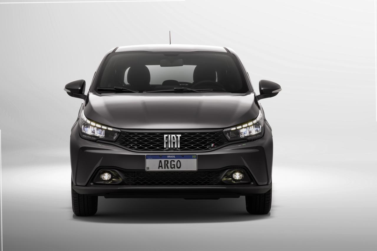 Fiat_Argo_Drive_AT_MY26_007.thumb.jpg.42b6c49099a6ac75180a03597e1b579e.jpg