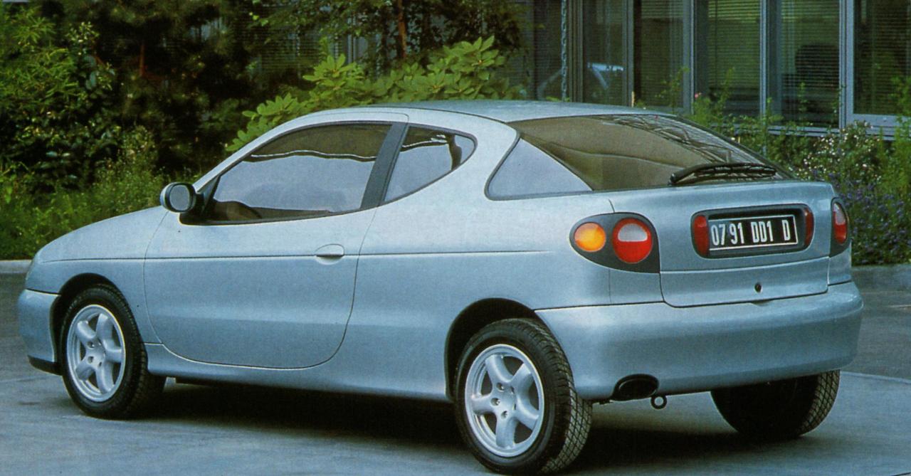 RenaultMeganeACoachmaquette2.thumb.jpg.13ab22dfd7b44d4cd882df5f391cb7a7.jpg