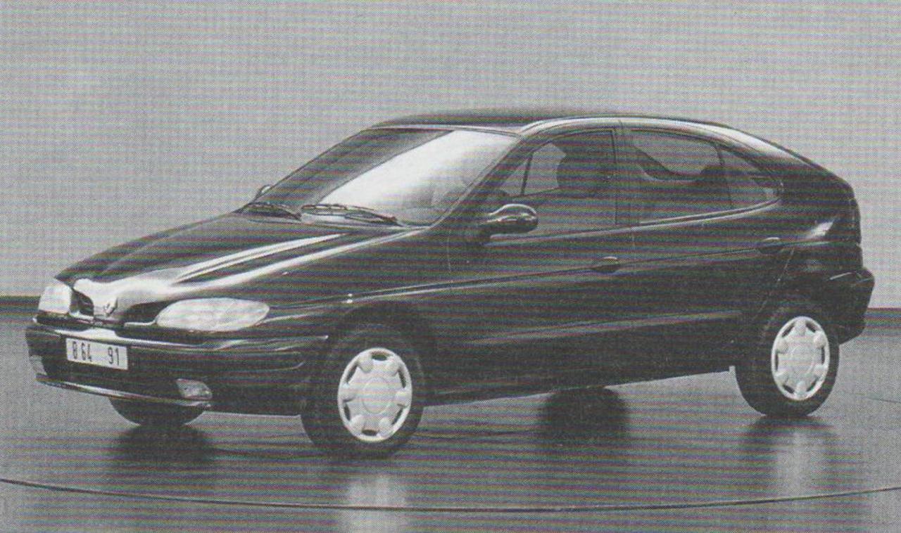 RenaultMeganeImodellofinale1.thumb.jpg.67223c0ab5d42d8b88e33d09b28a034f.jpg