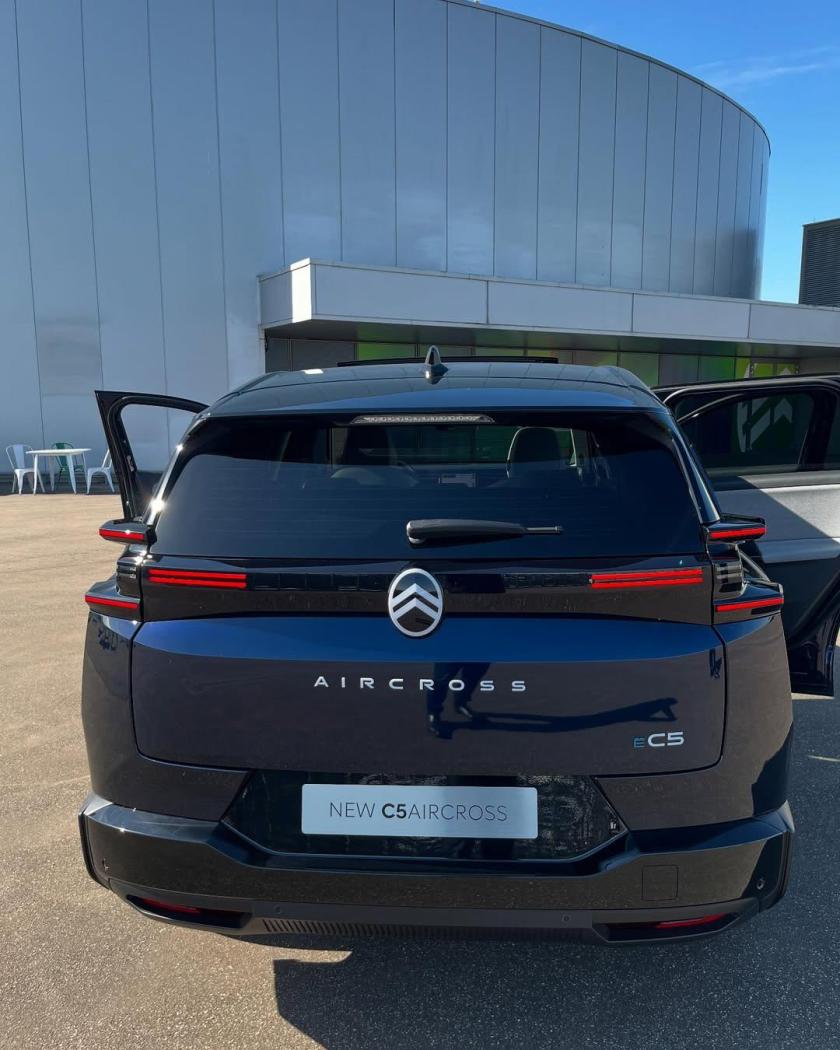 ZoomdtailsCitronC5Aircross2025fabriquRennes@citroenfrancecitroenc5aircrosscitroenc5aircross2025(13).thumb.jpg.64c2a8bf8183ca29b9fb4256774cd511.jpg