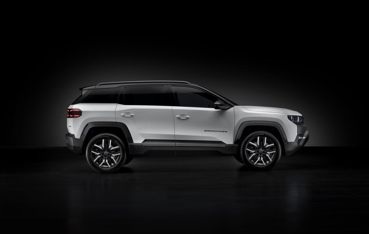 NuovaJeepCompass4x4(1).thumb.jpg.a8bec8f4c387a25a9b7150202a30936a.jpg