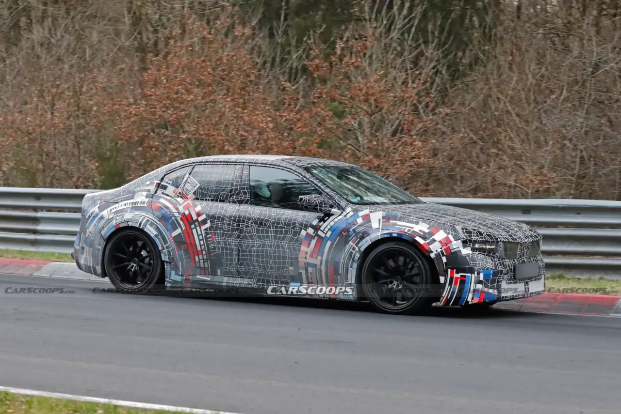 BMW-M3-spy-shots-scoop-Nurburgring-00007-2048x1367.thumb.webp.7b5f5c0965dd5d1df5812aa3b30da575.webp