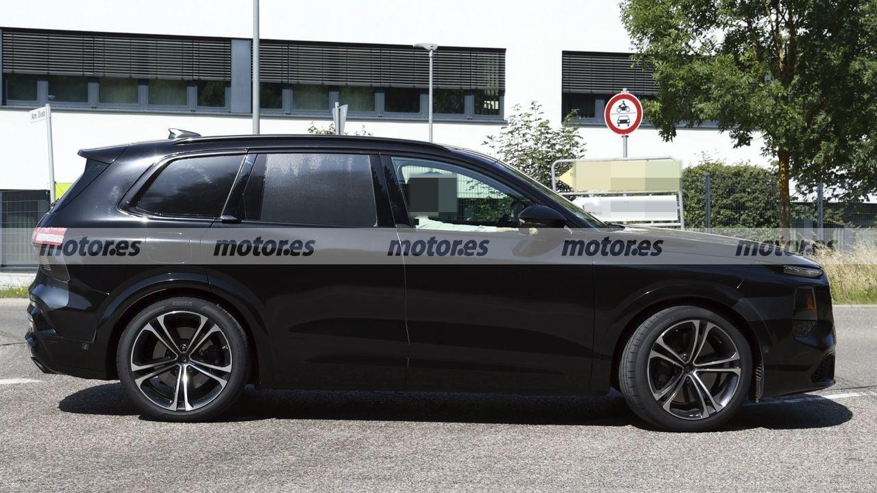 audi-sq7-fotos-espia-2026-2025109600-1755084999_13.jpg.f889f52d9793304cbc24d3ae92ff9d79.jpg