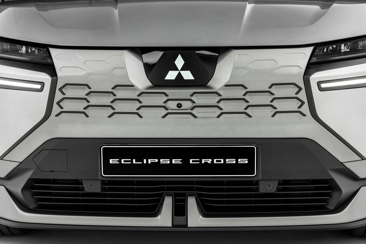 Eclipse-Cross_020 (1).jpg