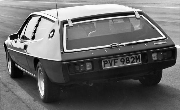 Lotus_Elite_retro.jpg