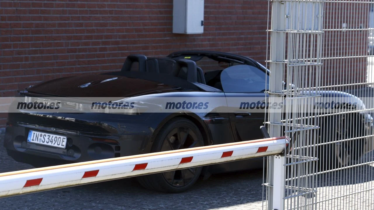Audi "TT Moment 2.0" EV 2027 (Spy)