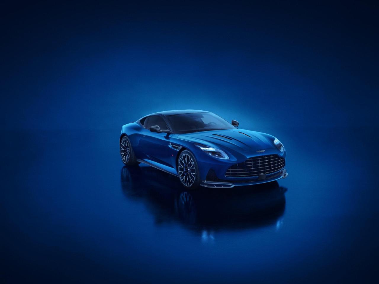 Aston Martin DB12 S_02.jpg
