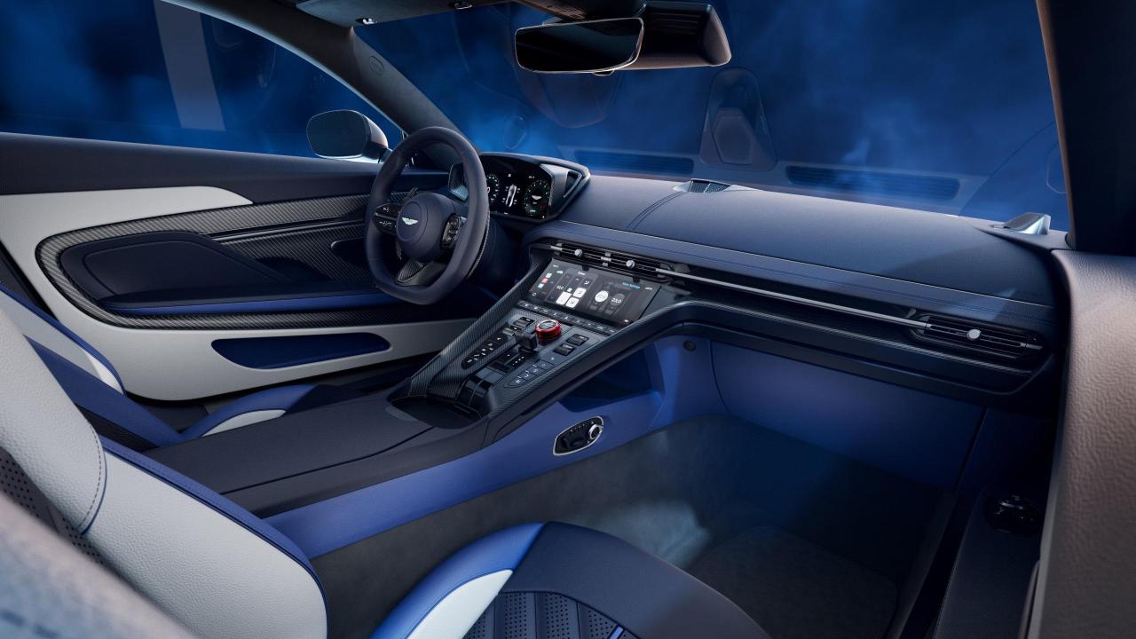 Aston Martin DB12 S_18.jpg