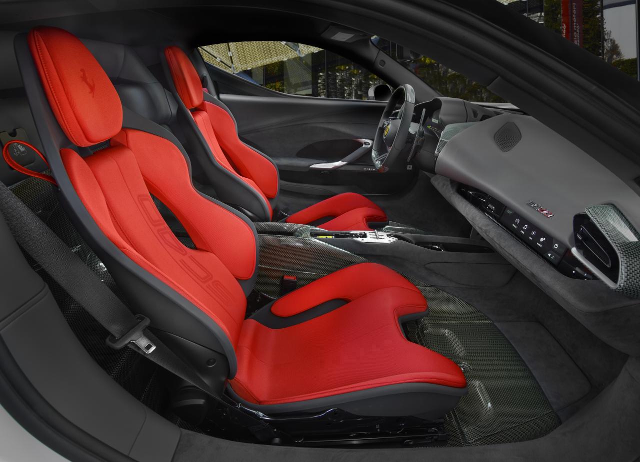 Ferrari_SC40_INT__9_b5126867-bc4b-4f85-b92b-a412a9f97d90.jpg