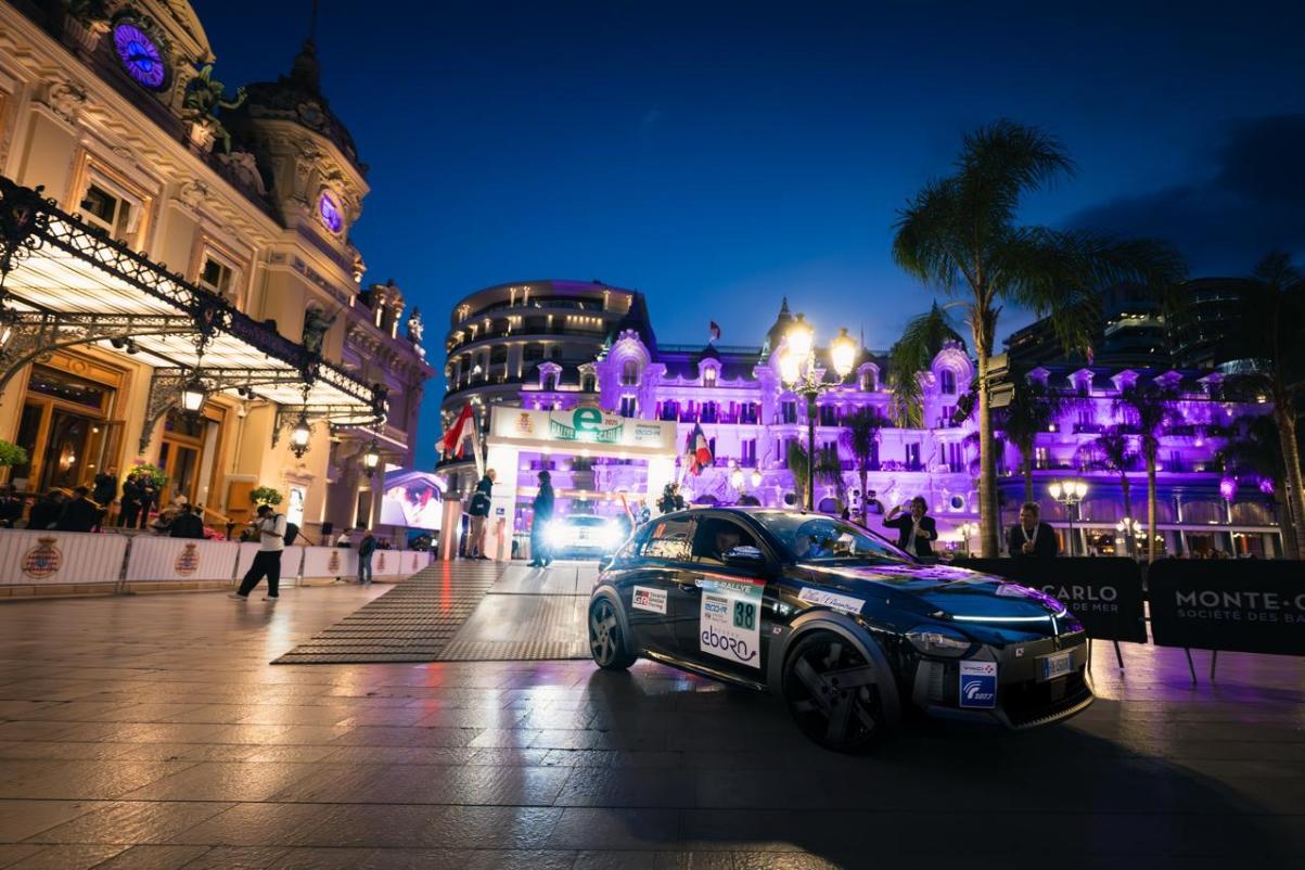 Lancia_ERallyeMonteCarlo_03.jpg