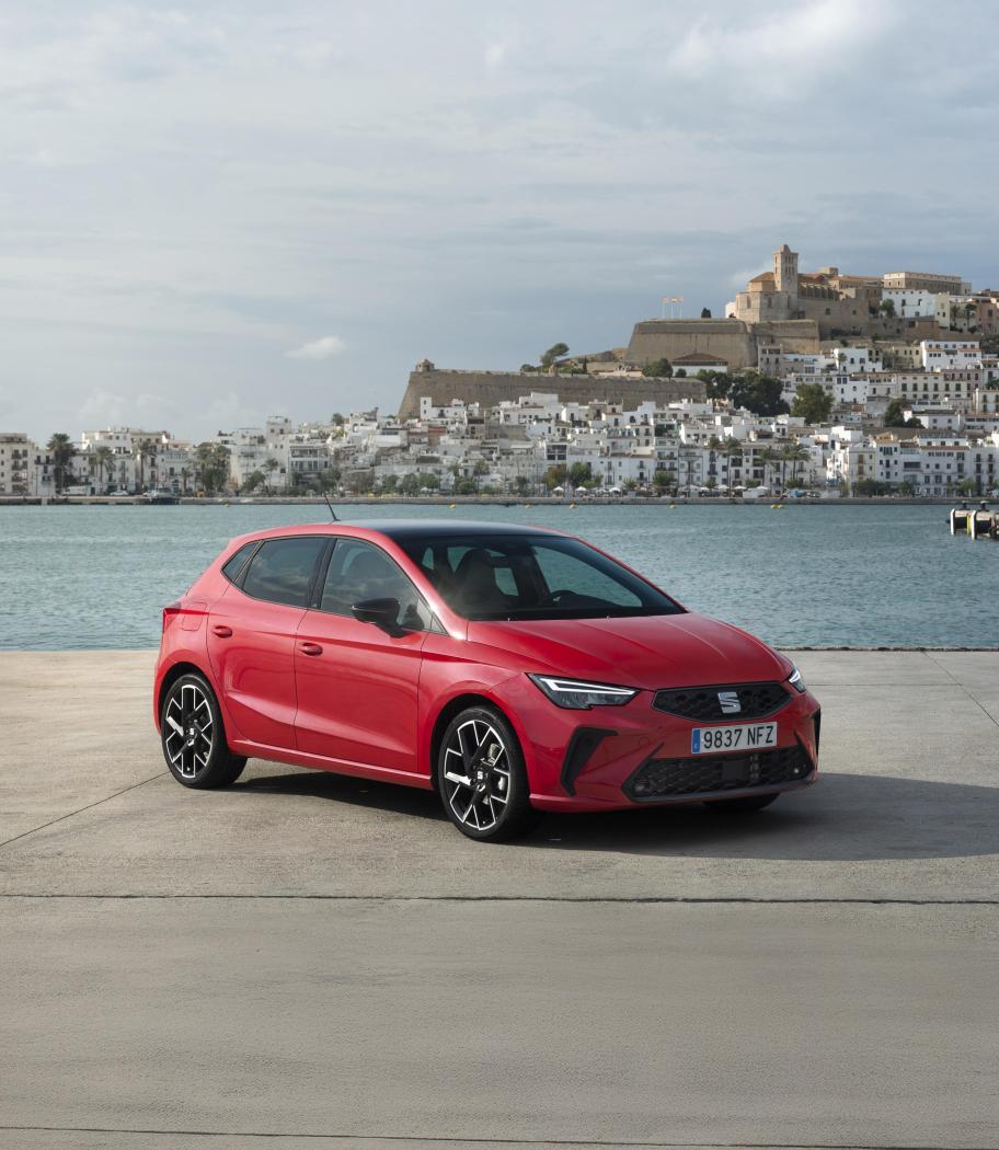 New-SEAT-Ibiza-brings-fresh-design-and-youthful-spirit_09a_HQ.jpg