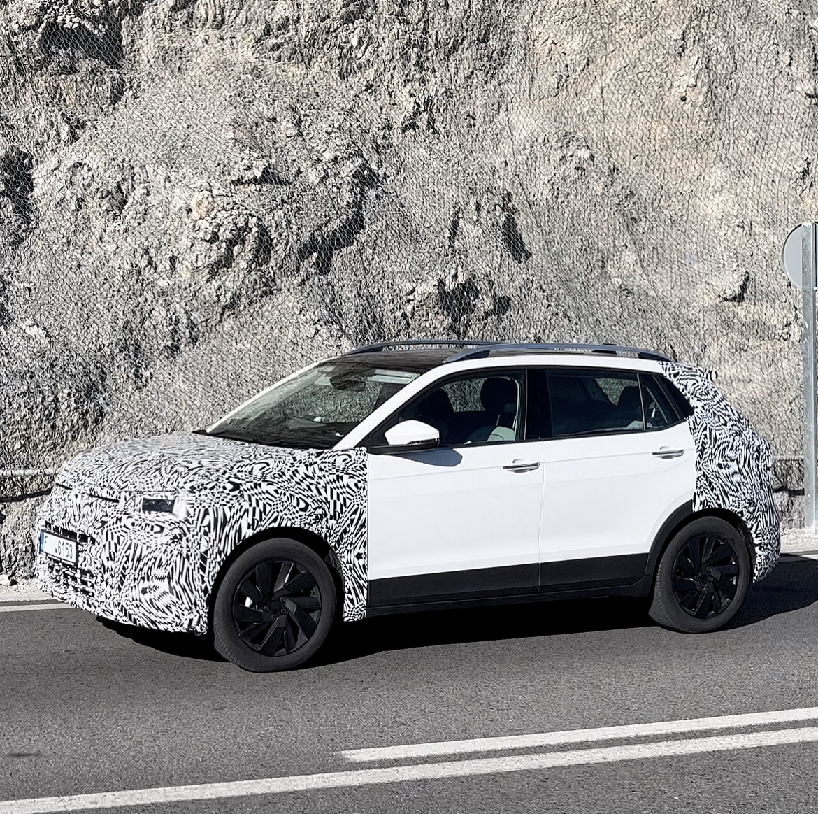 Volkswagen T-Cross Facelift 2026 (Spy)