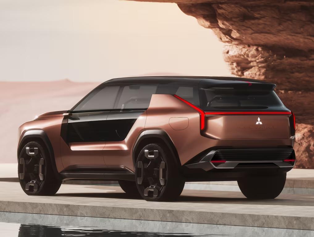 mitsubishi_elevance_concept8_05a804470f940bc3.jpg
