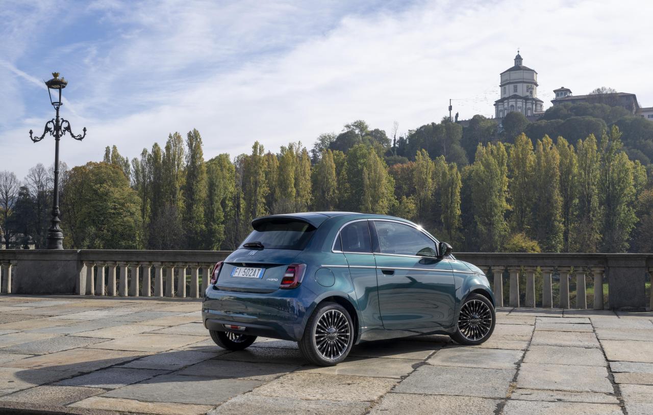 Fiat500Hybrid (1).jpg