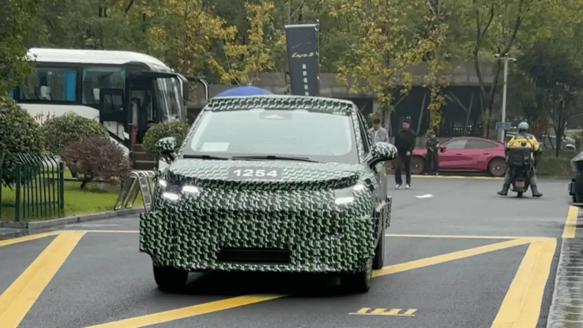 Leapmotor A10 2016 (Spy)